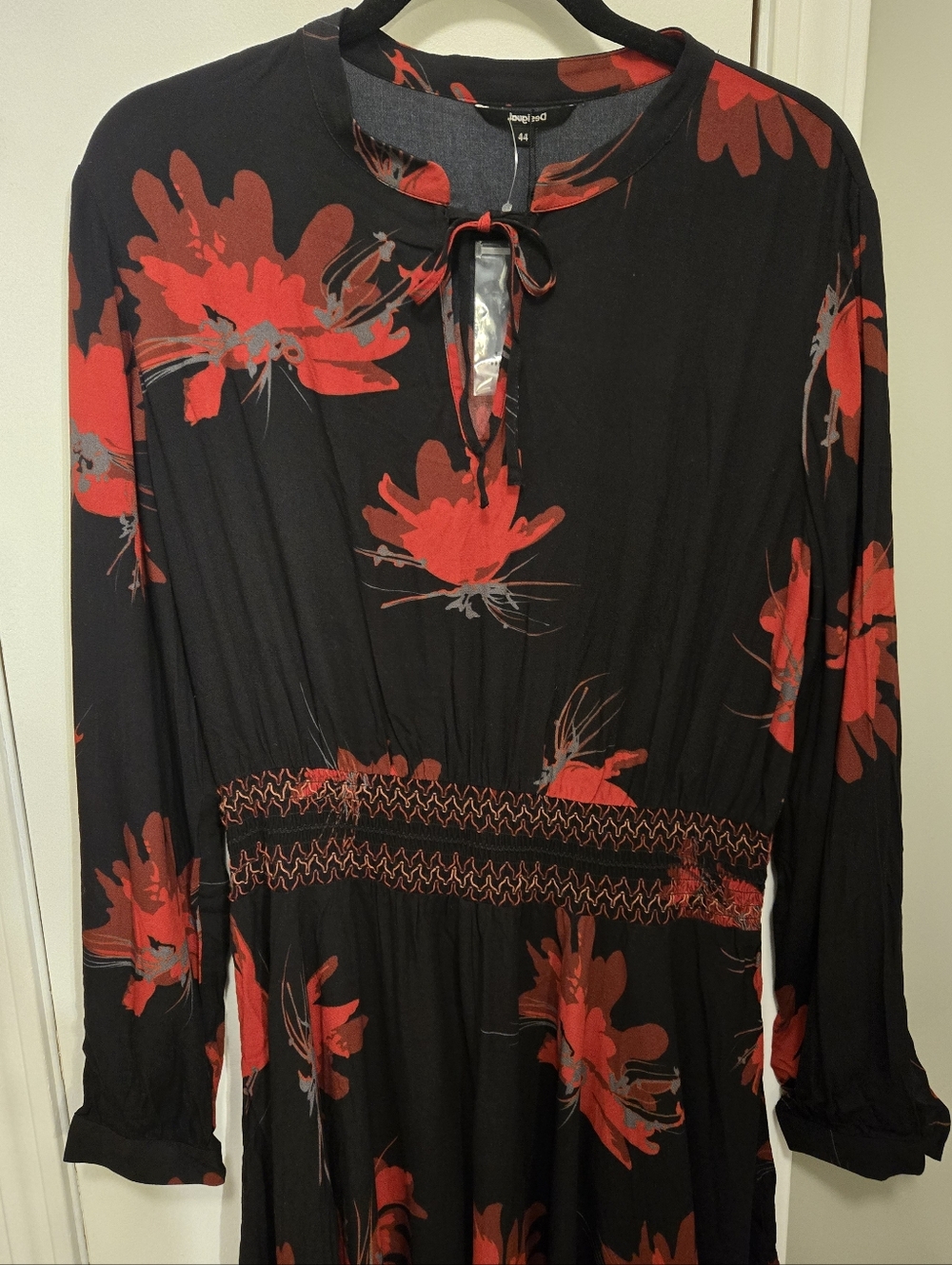 Desigual Assymetric Midi Butterfly Dress Size 12 Black & Red (44 European) - Picture 9 of 16